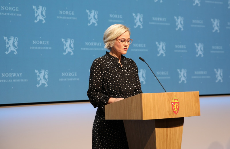 Minister informuje jednak, że kwarantanna wjazdowa może zostać przywrócona, jeśli pojawi się nowy wariant koronawirusa lub sytuacja epidemiczna ulegnie pogorszeniu.