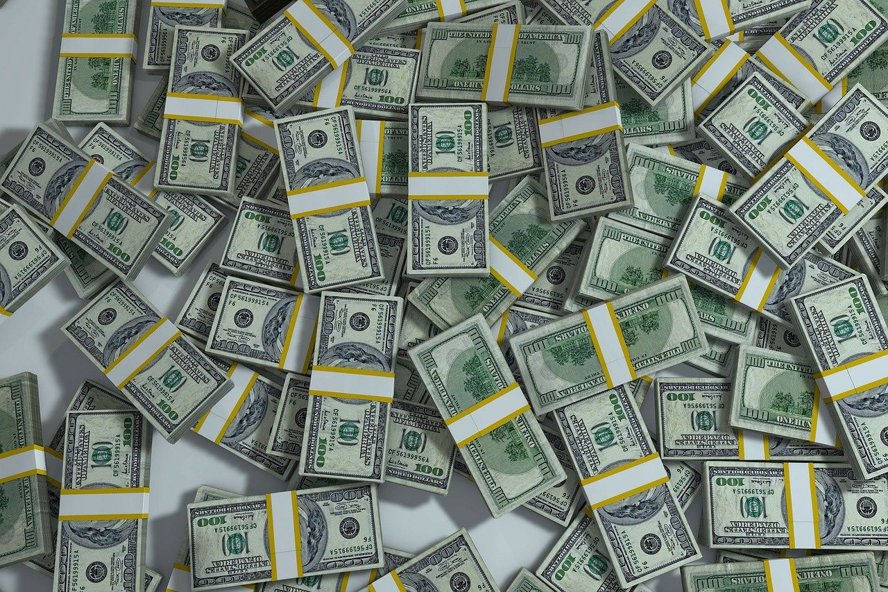 Dolar stracił w ciągu miesiąca 4,75 proc. 27 maja wyceniano go na średnio 10,51 NOK.
