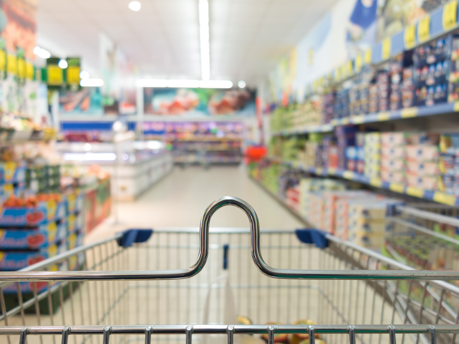 Choć poszczególne dodatki mogą nie szkodzić zdrowiu, nieznane jest ich działanie w połączeniu z innymi składnikami artykułów spożywczych.