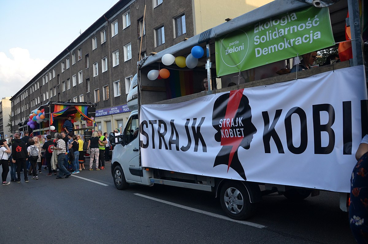 W ostatnich latach Sex og Politikk wspierało m.in. postulaty Strajku Kobiet.