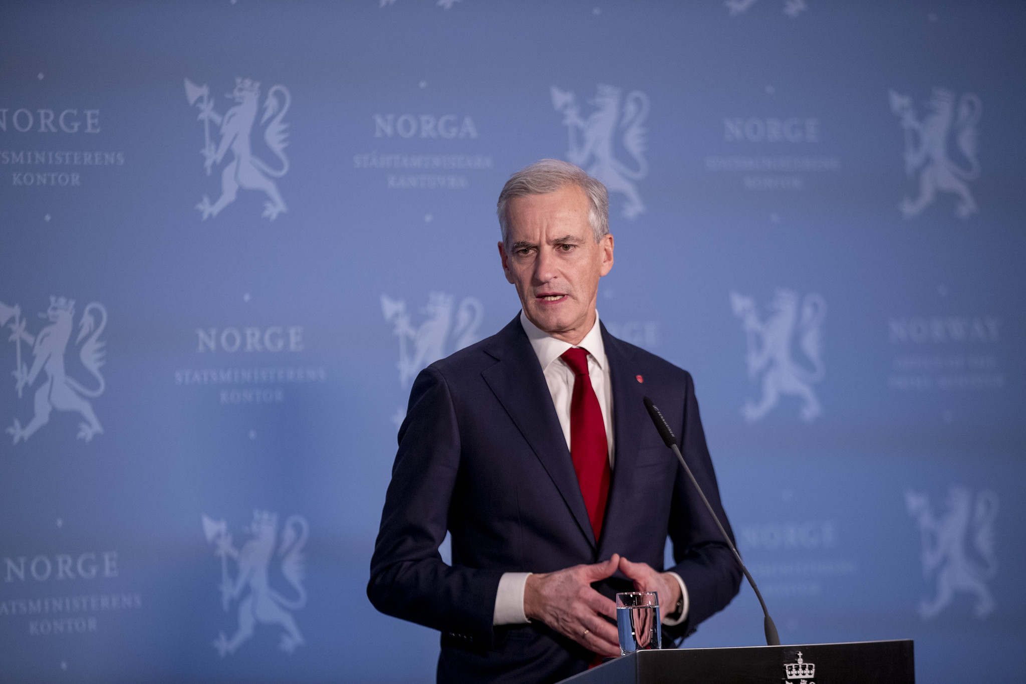 Jonas Gahr Støre poinformował o naruszeniach we wtorek, 29 września. /zdjęcie ilustracyjne