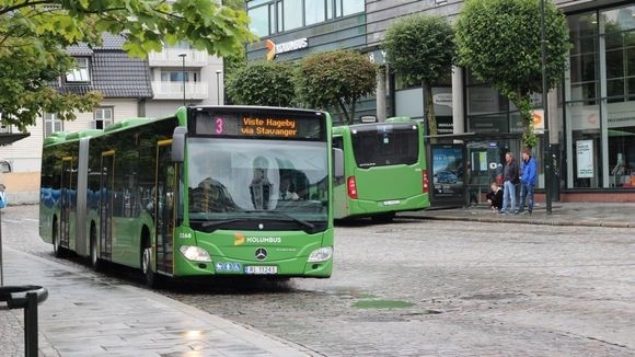 Mieszkańcy Stavanger mogą bezpłatnie podróżować autobusami, pociągami i łodziami w gminach Stavanger, Randaberg, Sola i Sandnes.