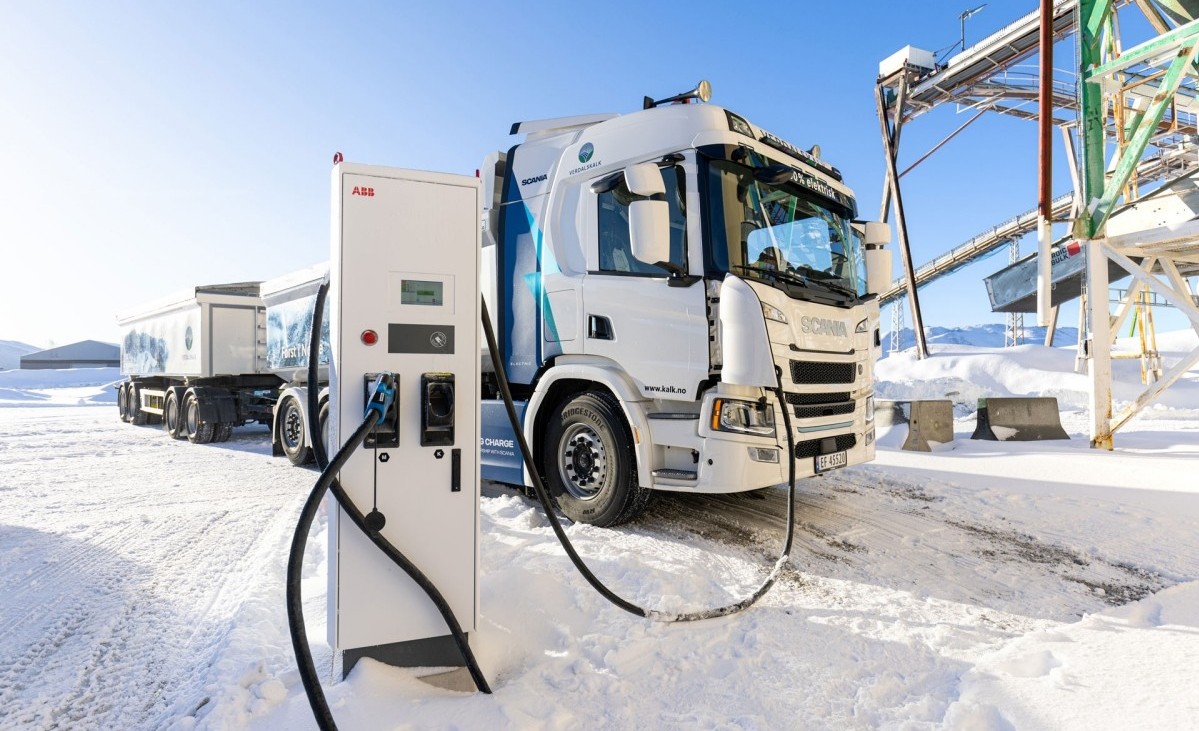 Każdego roku pojazd będzie transportować około 120 ton wapna