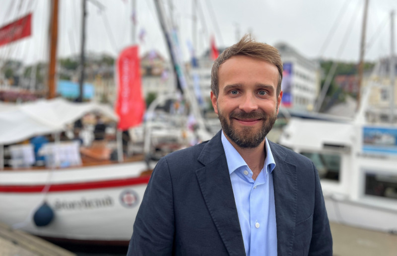 Minister przemysłu mówi, że Norwegia dostosuje się do unijnej decyzji co do zmiany czasu, jeśli taka zapadnie.
