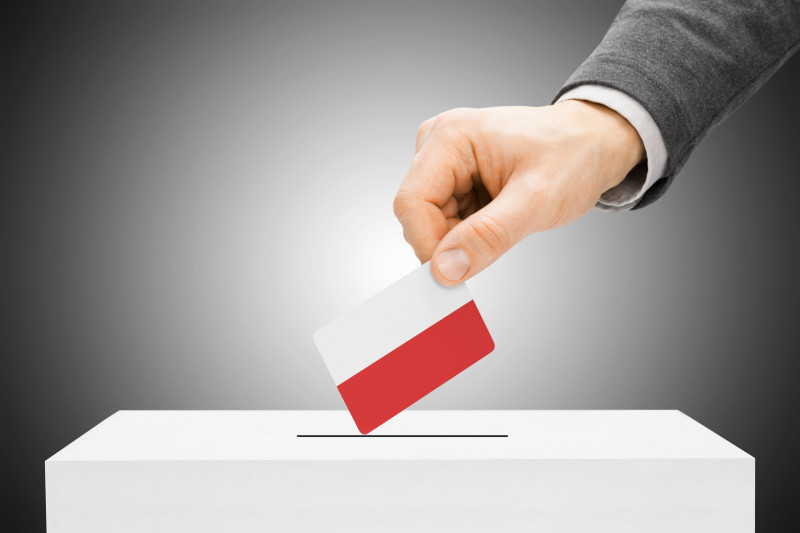 Do 6 czerwca można złożyć do konsula wniosek o wydanie zaświadczenia o prawie do głosowania.