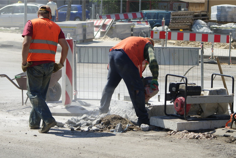 Brak zleceń zniechęca fachowców.