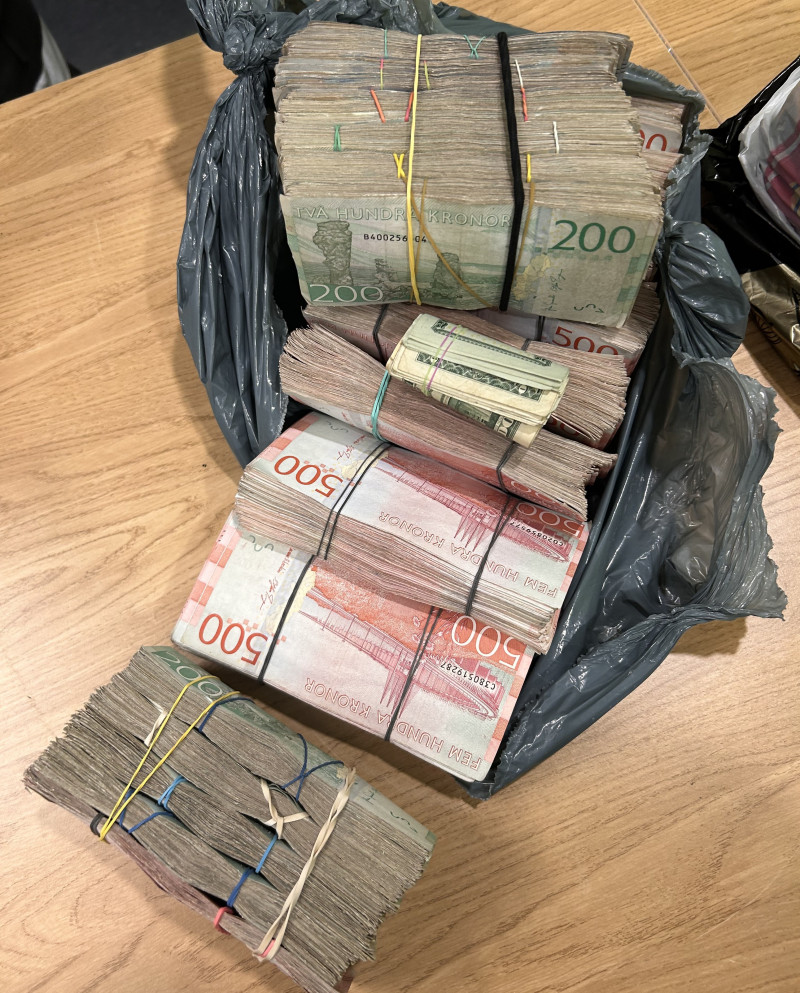 Skonfiskowano w sumie ok. 4,2 miliona koron szwedzkich.