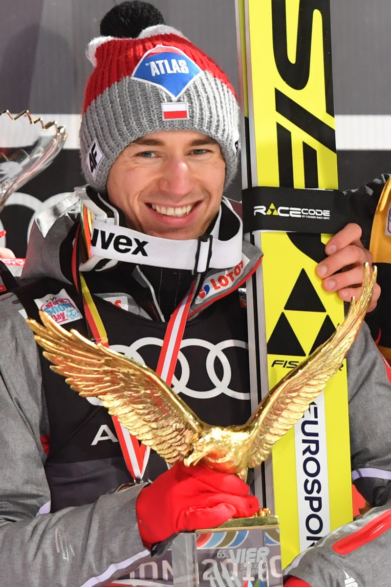 Na zdjęciu Kamil Stoch po wygranym konkursie w Bischofshofen w styczniu 2017 roku.