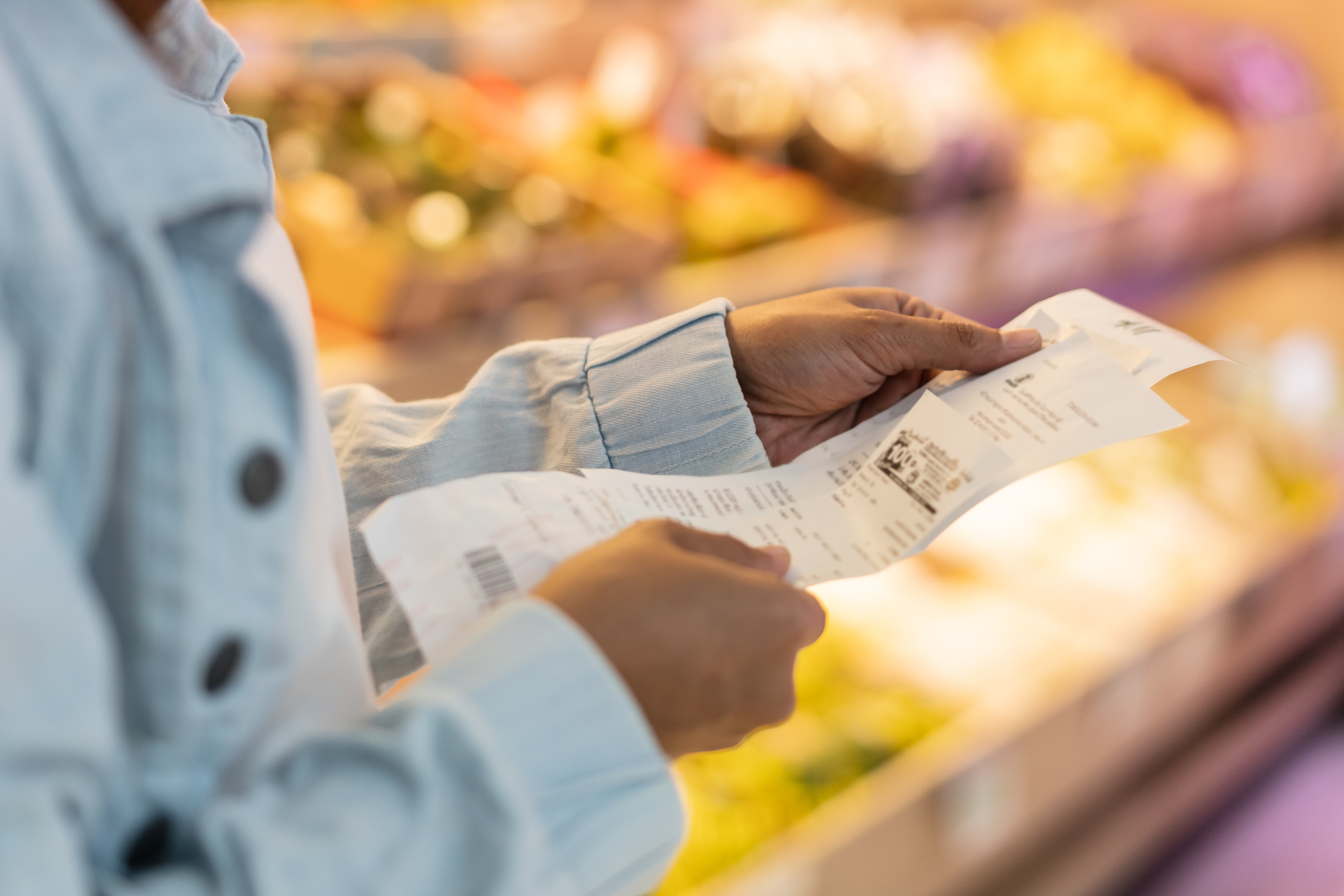 Decyzje polityczne mogą mieć bezpośredni wpływ na poziom inflacji.