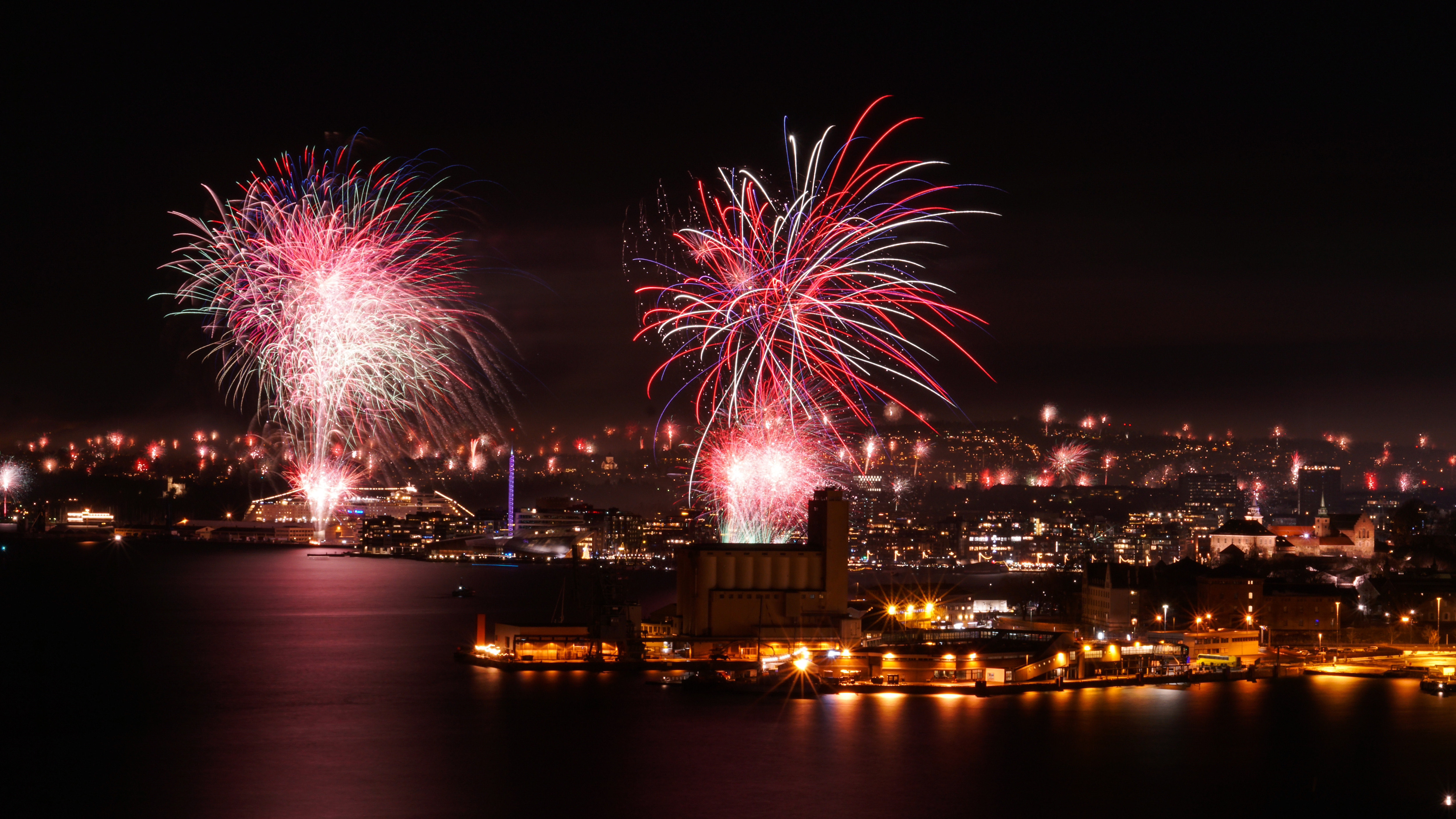 Najwięcej zgłoszeń pojawia się w dużych skupiskach ludzi.