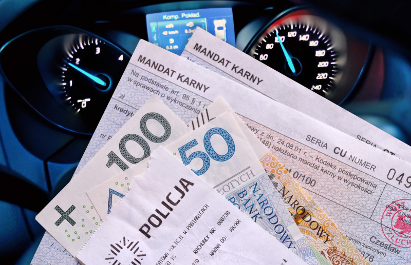Policja może wystawić maksymalny mandat w kwocie 5 tys. złotych. /zdjęcie ilustracyjne
