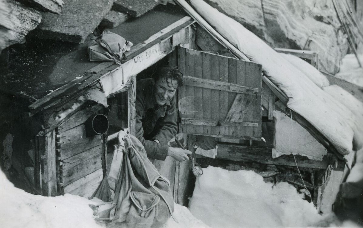 Joachim Rønneberg w Fieldfarehytta już po wojnie, 1946