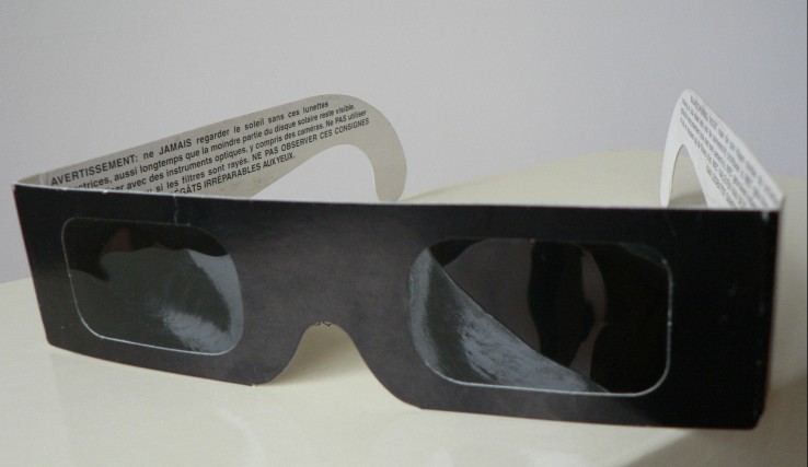 okulary na zaćmienie