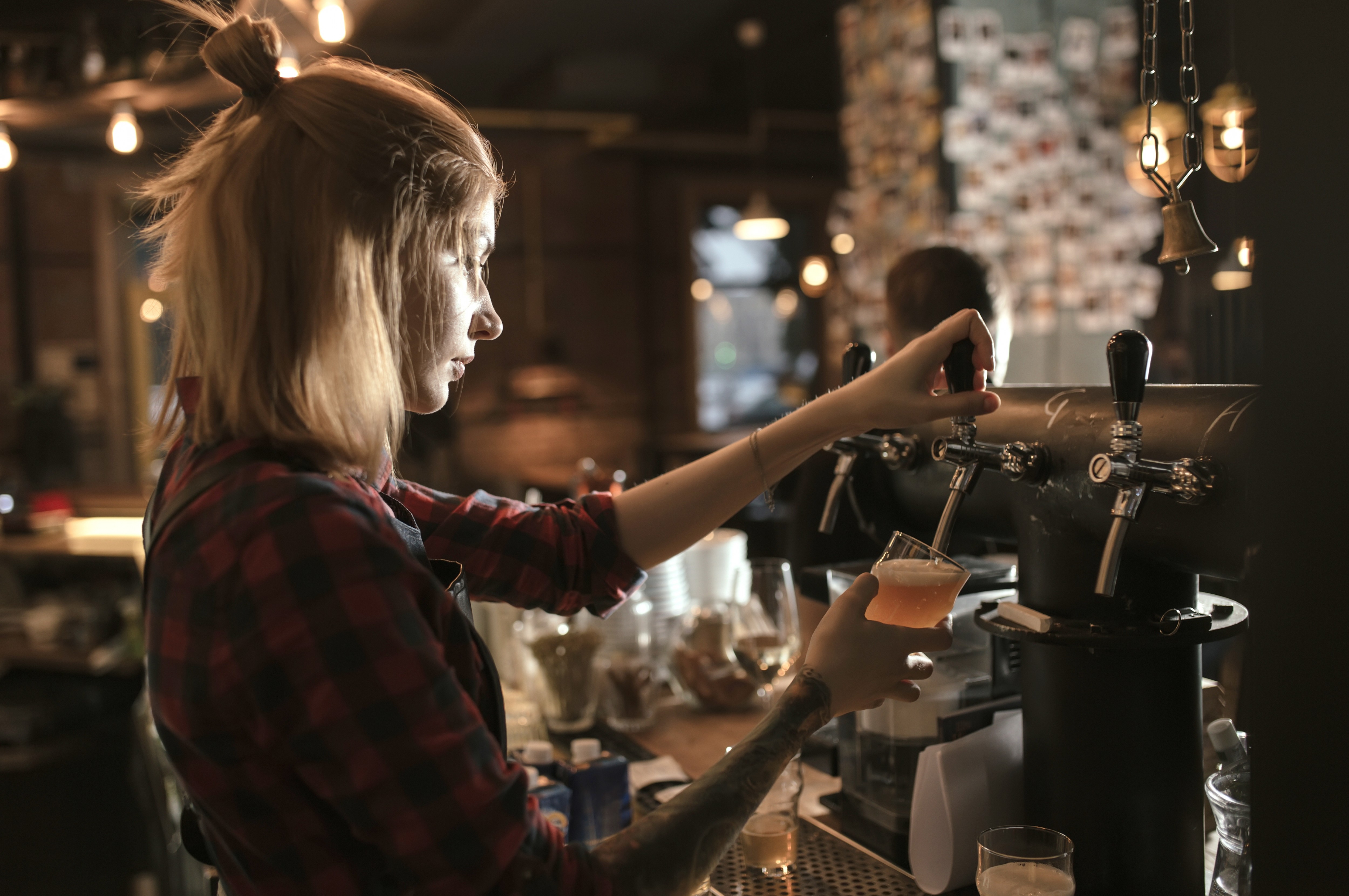 Obecnie wiele nowych stanowisk oferuje turystyka i kilka najbardziej dotkniętych kryzysem branż, takich jak transport, hotelarstwo i gastronomia.