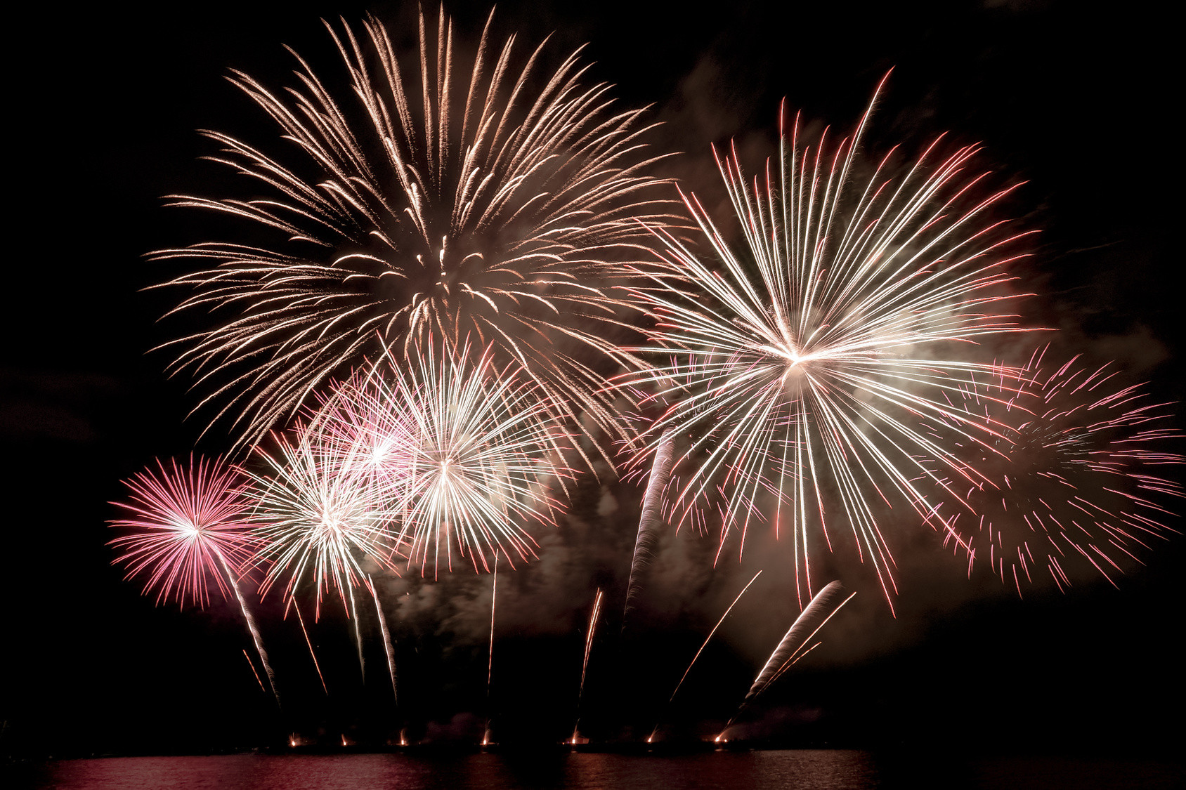 Zbiórka miała umożliwić pokaz na poziomie zbliżonym do wcześniejszych lat.