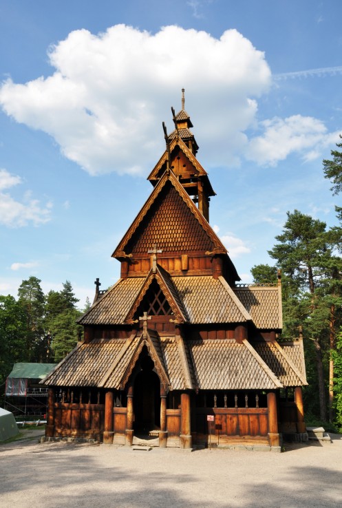 piękny, stary norweski kościół piękny, stary norweski kościół