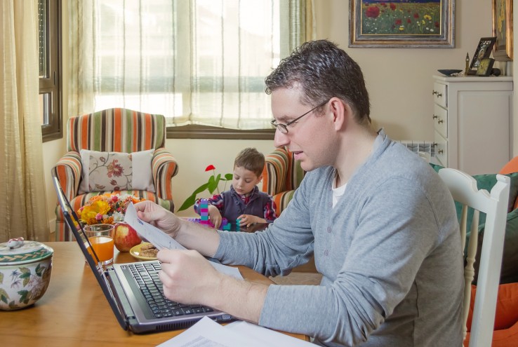 przez zabieranie pracy do domu ucierpieć mogą inne sfery życia przez zabieranie pracy do domu ucierpieć mogą inne sfery życia