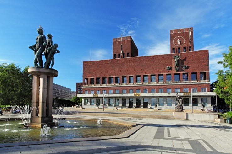 Ratusz w Oslo z zewnątrz Ratusz w Oslo z zewnątrz