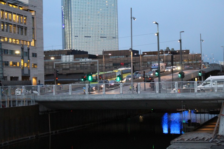 Ruch samochodowy w Oslo Ruch samochodowy w Oslo