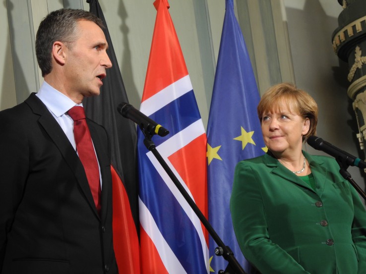 Jens Stoltenberg i Angela Merkel Jens Stoltenberg i Angela Merkel