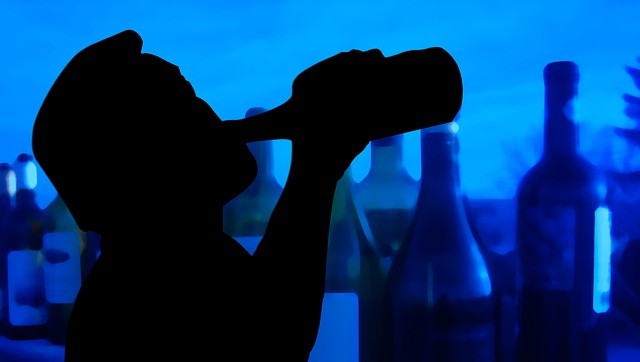 osoba uzależniona od alkoholu osoba uzależniona od alkoholu