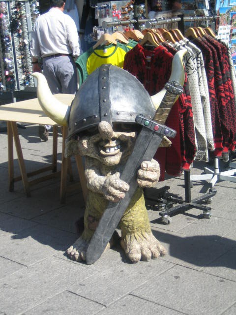 troll troll