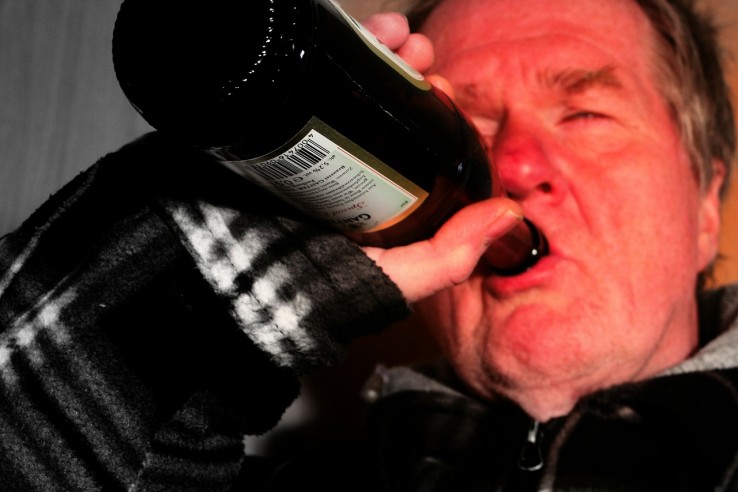 picie alkoholu picie alkoholu