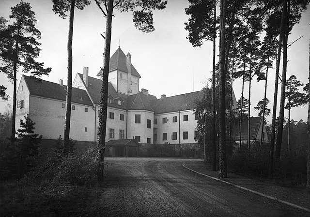 Villa Grande, dom w którym mieszkał Quisling. Villa Grande, dom w którym mieszkał Quisling.