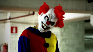 Killer Clown Returns Scare Prank!