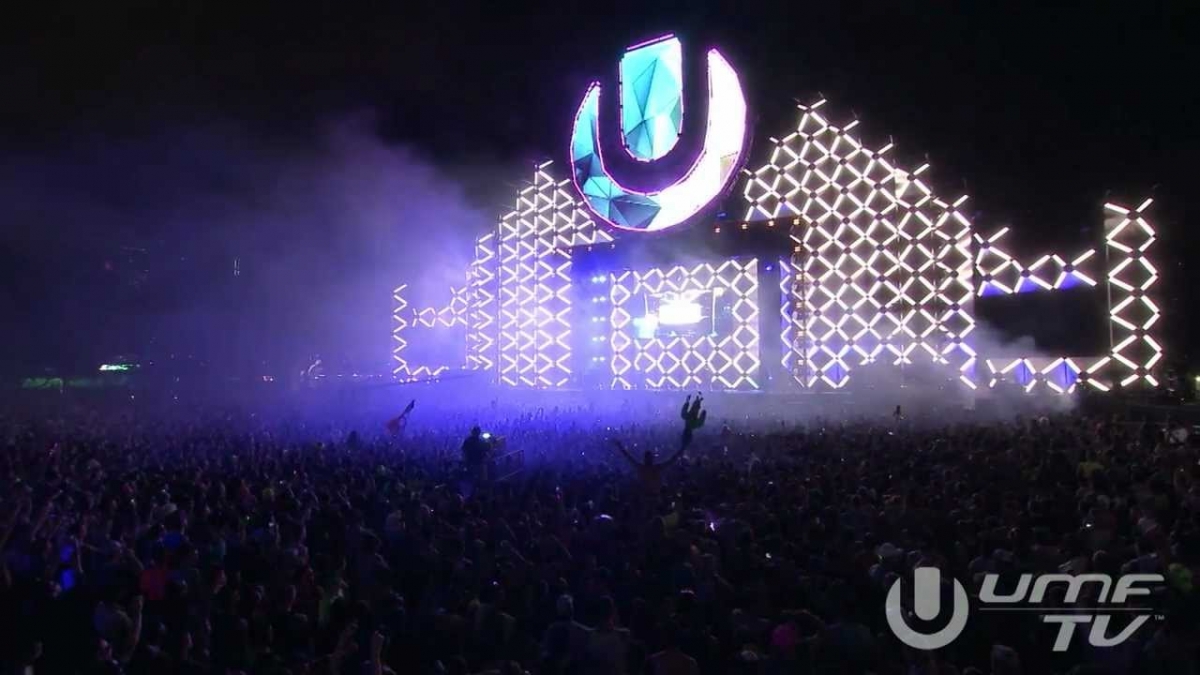 Armin van Buuren live at Ultra Music Festival 2013 (Full HD broadcast by UMF TV)