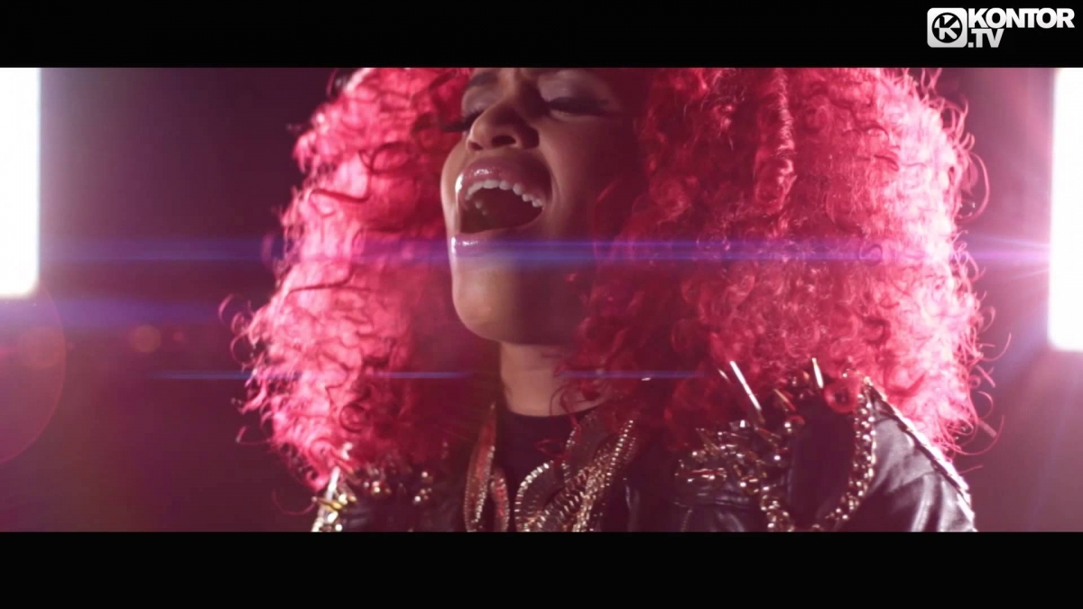 Mischa Daniels ft. Sharon Doorson - Can't Live Without You (Official Video HD)