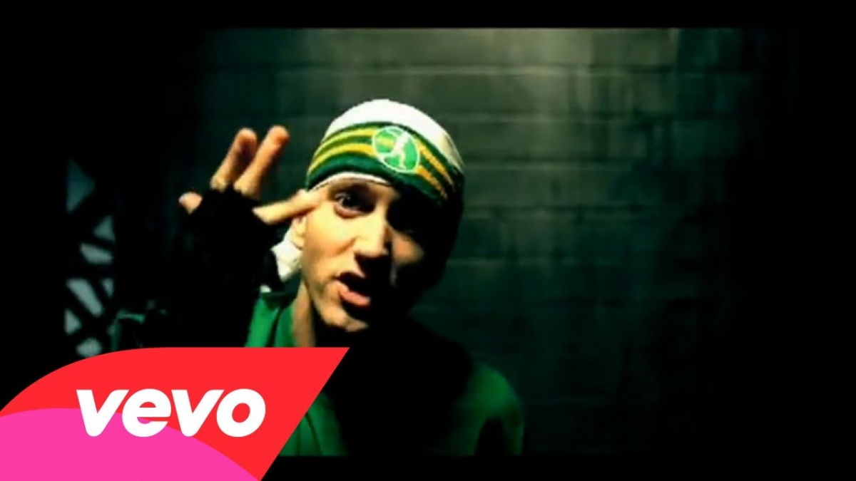 Eminem - Sing For The Moment