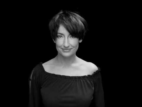 Katarzyna Groniec -Sztuczny miód