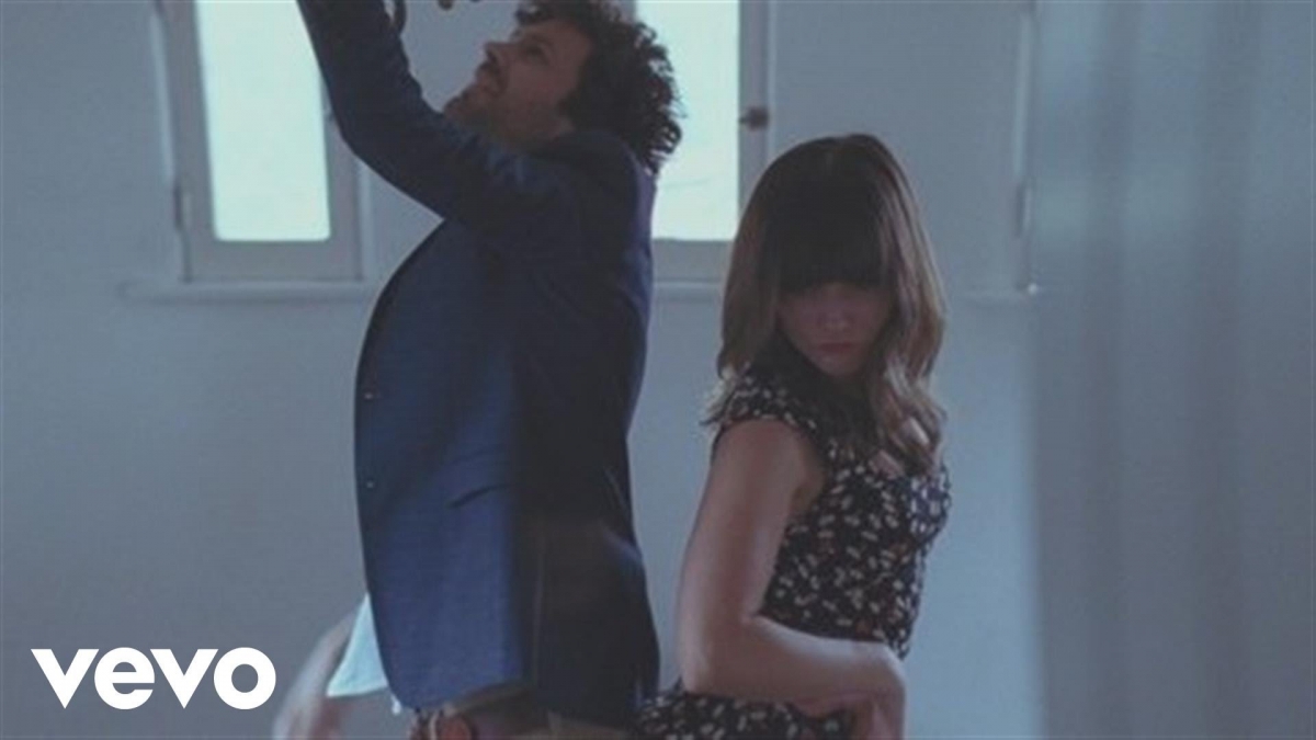 Passion Pit - Carried Away