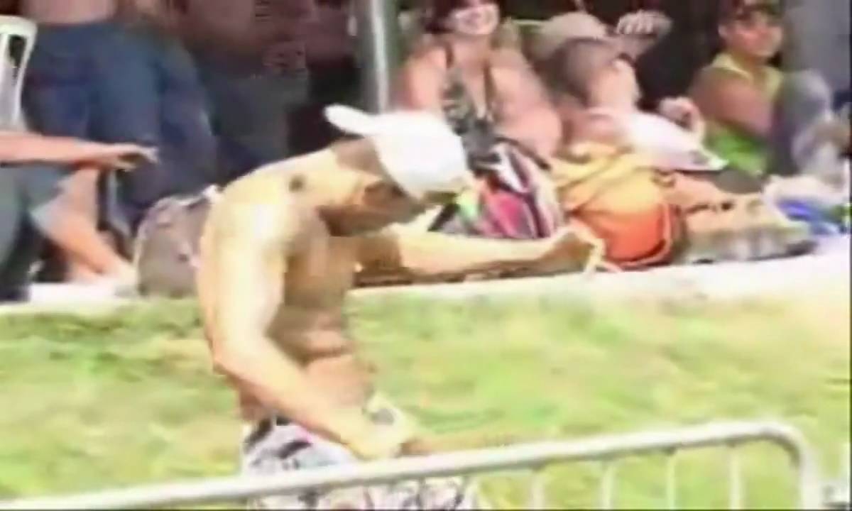 Kozak na pigułce - ciekawe jaką zjadł...