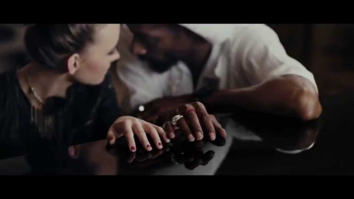 IZA - No Ordinary Affair  ft. Snoop Lion [Official Music Video]