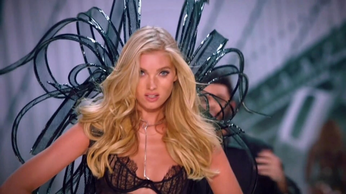 Elsa Hosk Victoria's Secret Runway Walk Compilation 2011-2016 HD