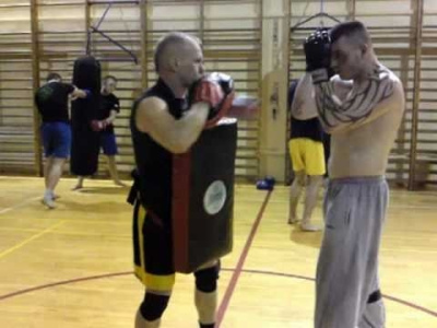 Maximus street boxing Jastrzębie - przygotowanie Szymona i debiut (złoty medal)2011
