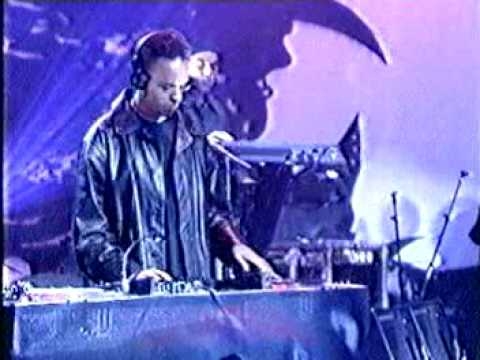 Massive Attack & Elizabeth Fraser from Cocteau Twins.