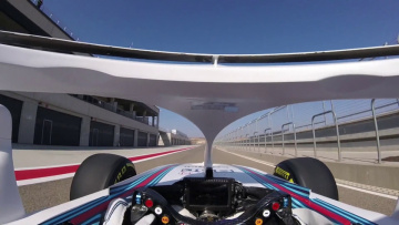 Williams Martini Racing: Robert Kubica's first laps with the Halo