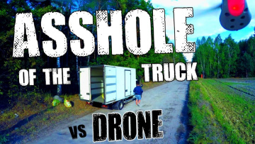 Asshole from the truck / Dupek z ciężarówki [2160p] [4k]