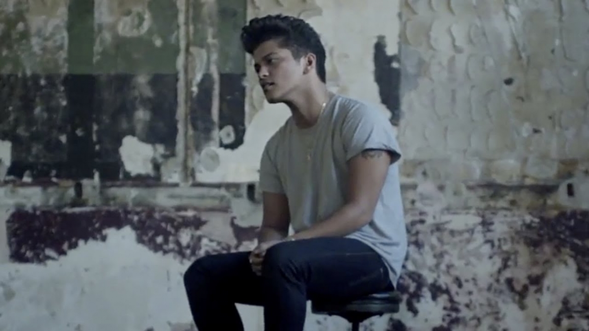 Bruno Mars - It Will Rain [OFFICIAL VIDEO]