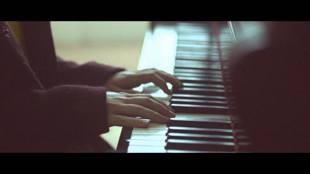 Gabrielle Aplin - The Power of Love