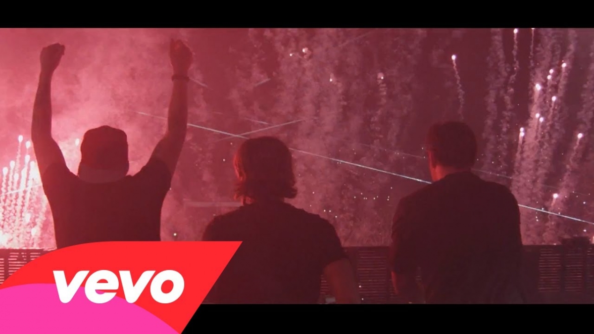 Swedish House Mafia - Don't You Worry Child ft. John Martin