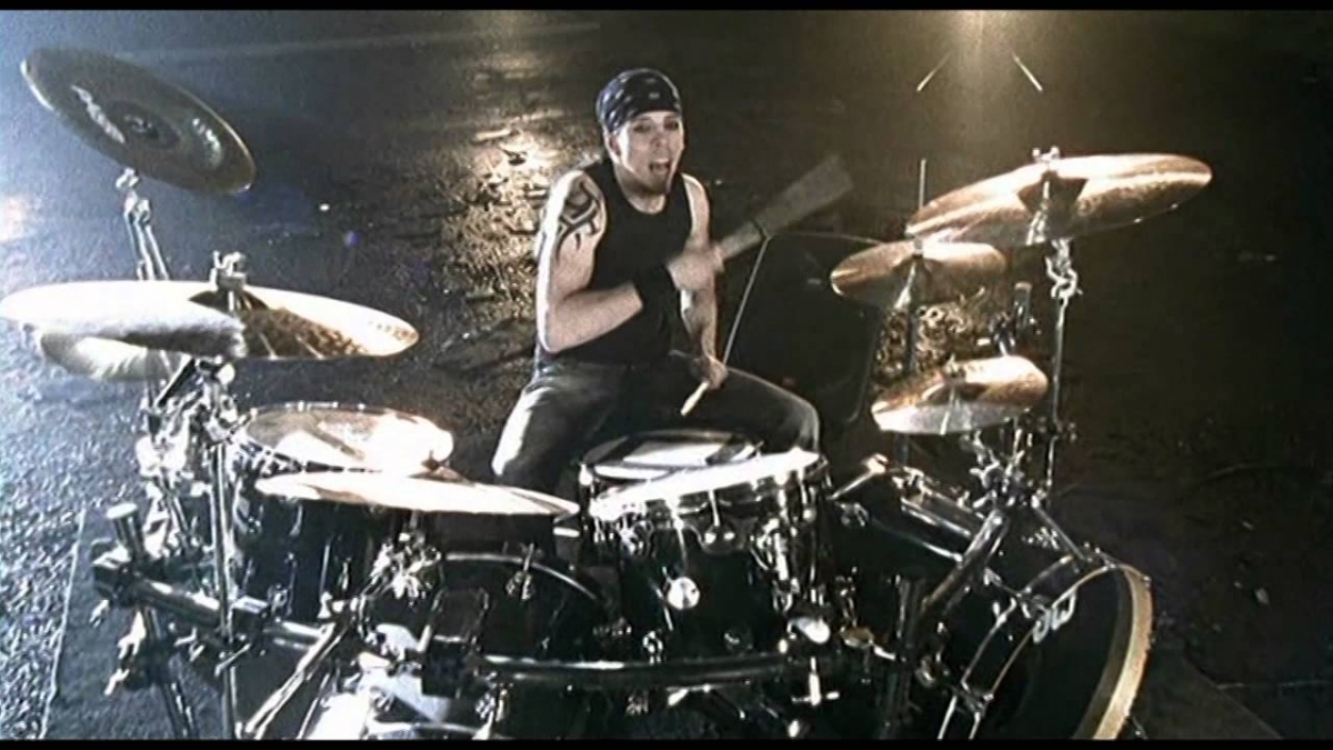 Nightwish - Wish I Had An Angel (OFFICIAL VIDEO)