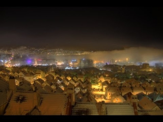Amazing Norway time-lapse: Fog disappearing the city center like magic