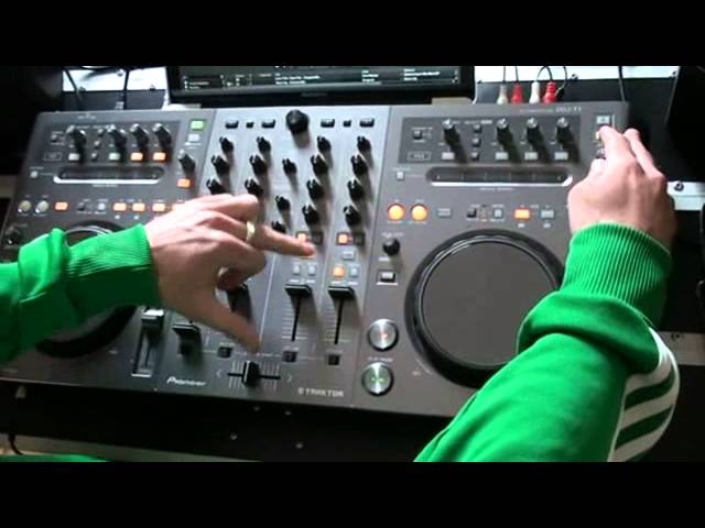 Pioneer DDJ-T1 Video 4