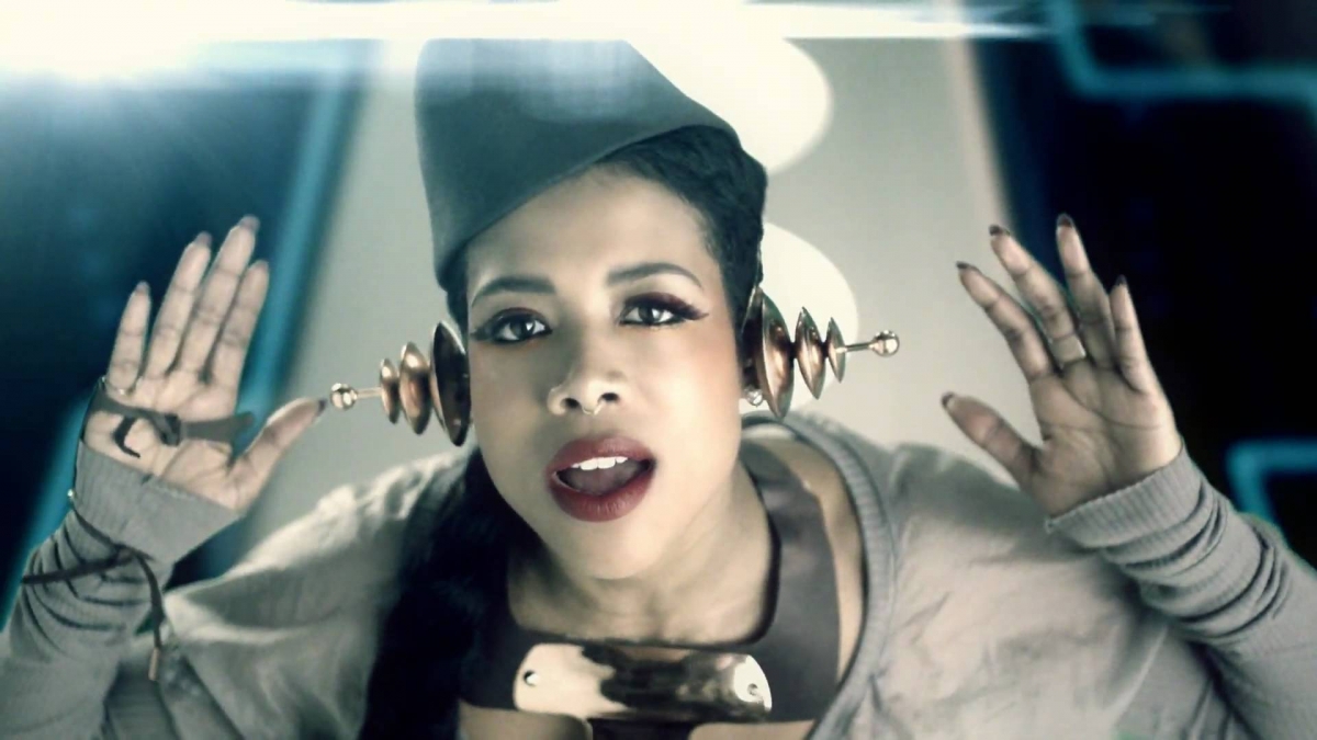 Benny Benassi - Spaceship ft. Kelis, apl.de.ap, Jean-Baptiste