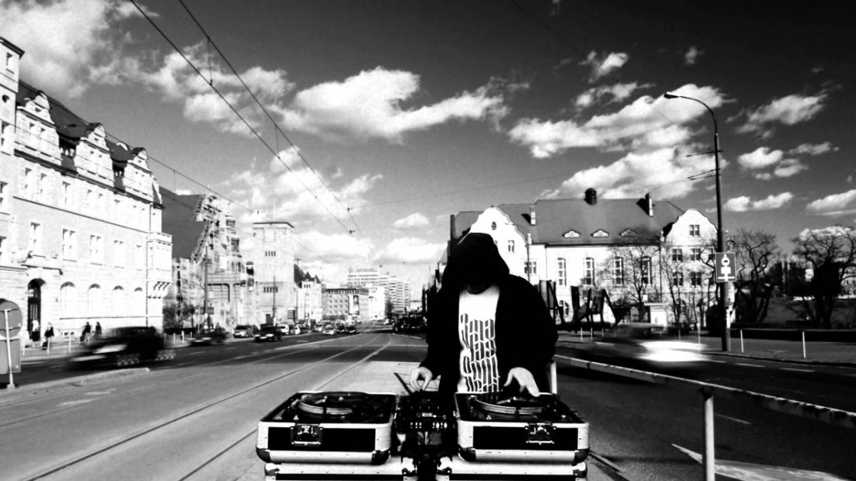 Demonologia - Szczerze feat. Dj Show