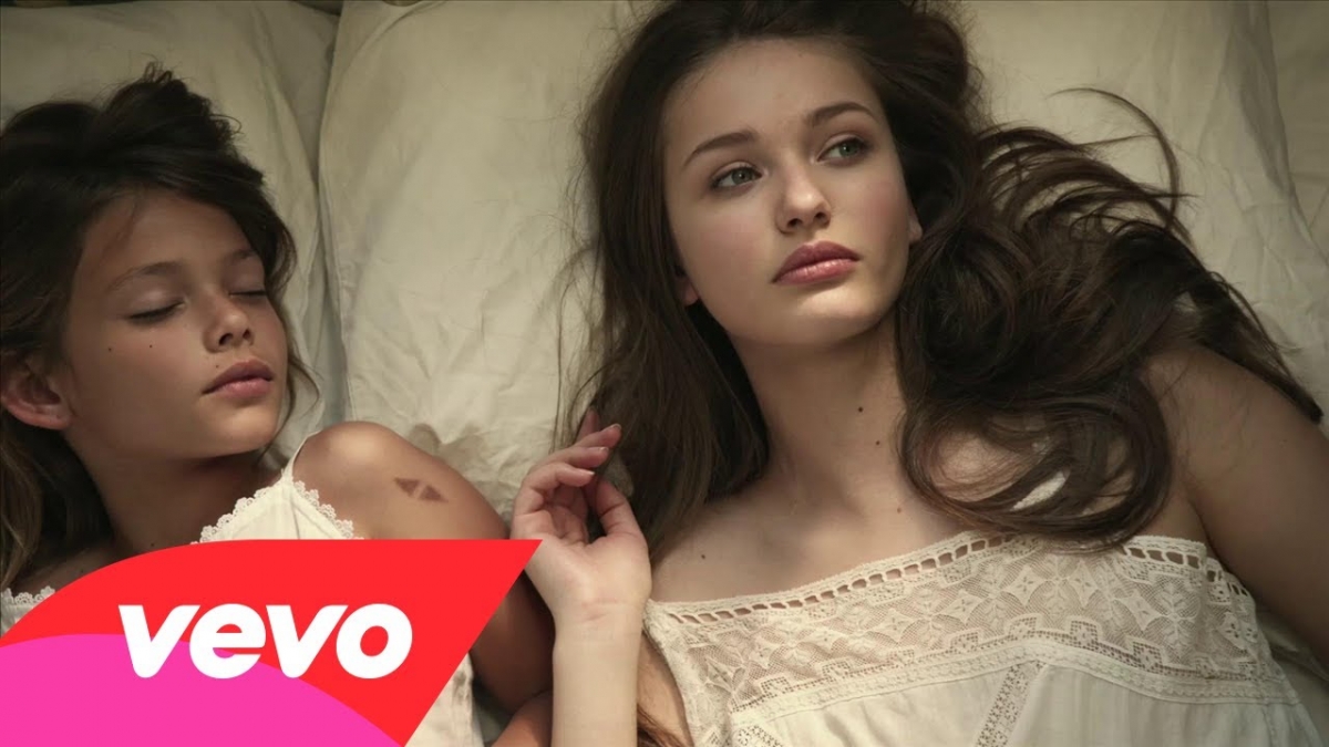 Avicii - Wake Me Up (Official Video)